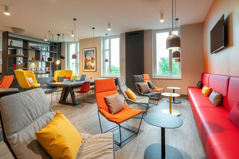 Hotel Campanile Vienna South