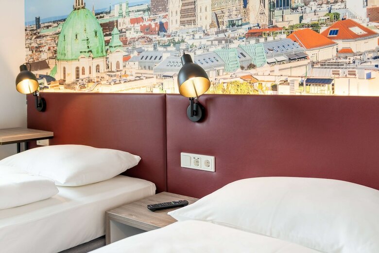 Hotel Campanile Vienna South