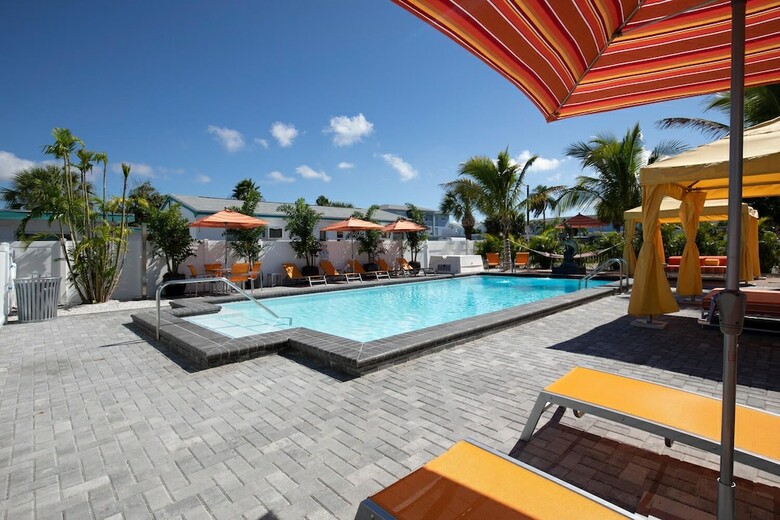 Hotel The Villas At St Pete Beach