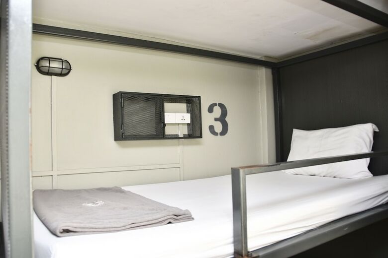 Hostal Mad Monkey Bangkok Hostel - Adults Only