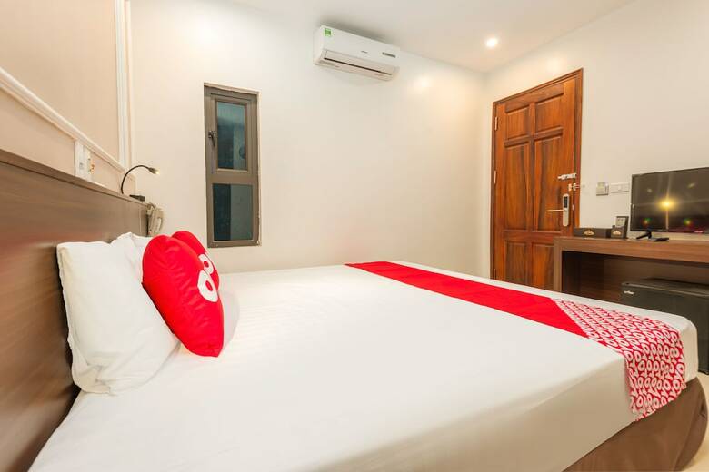 Oyo 1011 Orchids 4 Hotel