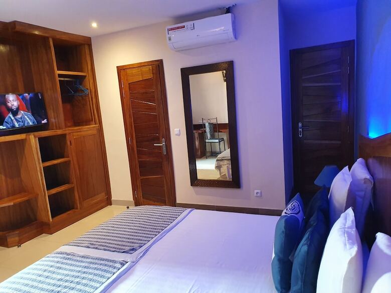 Aparthotel Phenix Somone
