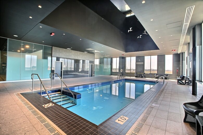 Hotel Courtyard By Marriott Montreal Brossard