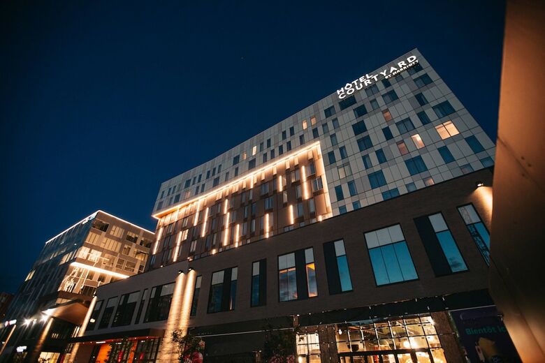 Hotel Courtyard By Marriott Montreal Brossard