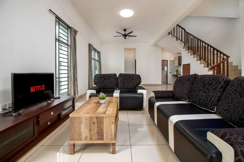 Escadia Villa Desaru By Idealhub