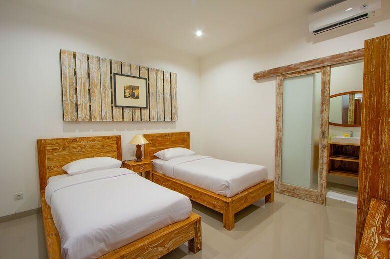 Hotel Bali Komang Guest House Sanur