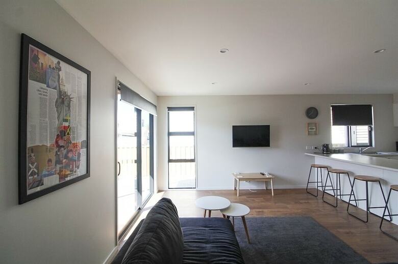 Frederick Apartment By The Stadium