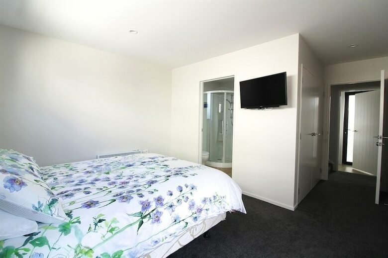 Frederick Apartment By The Stadium