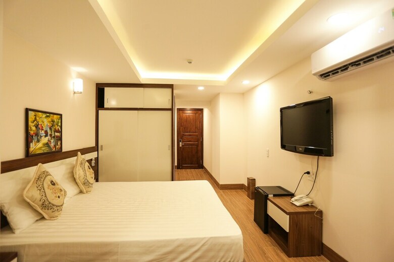 Cliff Hotel