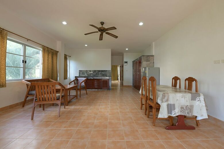 Hotel Oyo 438 Home 24