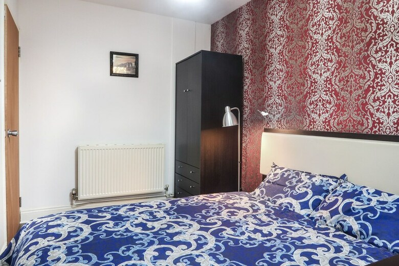 Apartamentos Bazely Street Deluxe Single Room 4