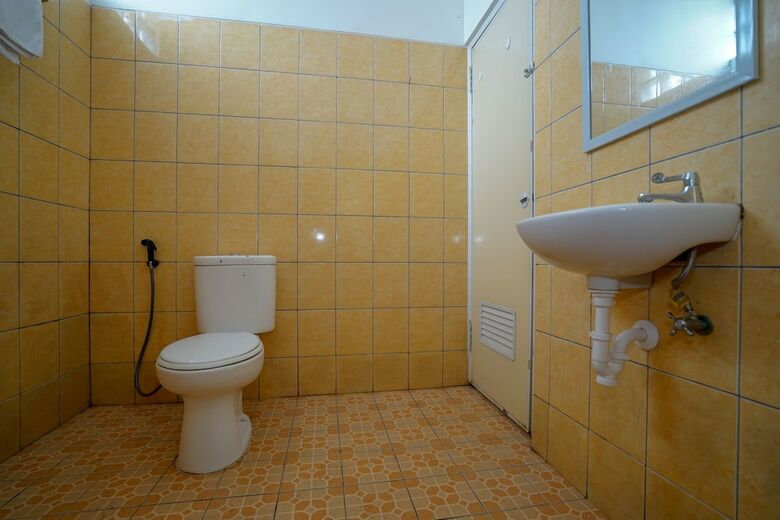 Hotel Oyo 1844 Bravo Residence