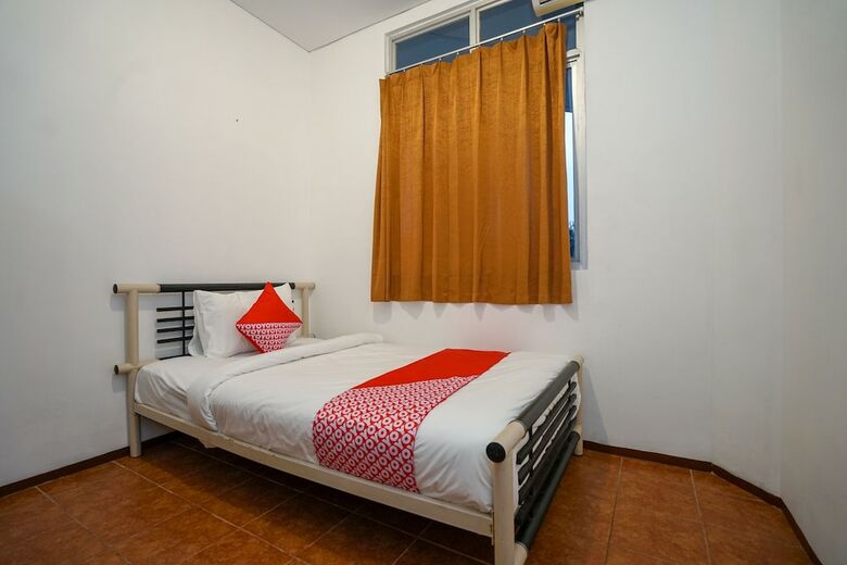 Hotel Oyo 1844 Bravo Residence
