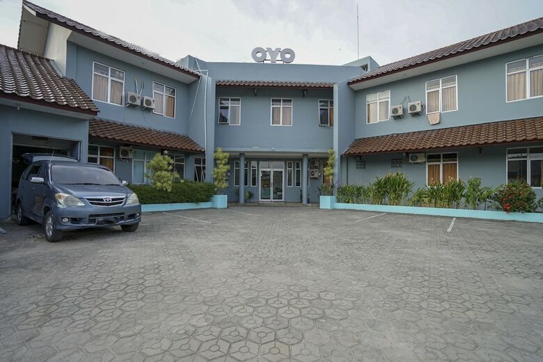 Hotel Oyo 1844 Bravo Residence