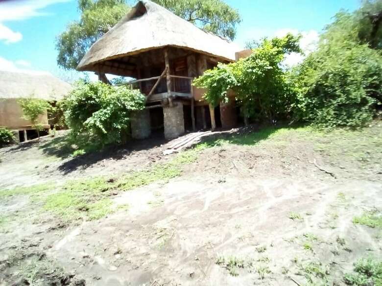 Posada Mophy  Budget  Safari  Lagoon  Camp