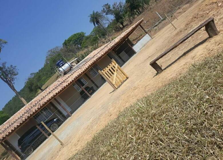 Hotel Pousada Flores de Ip�