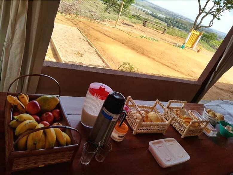 Hotel Pousada Flores de Ip�
