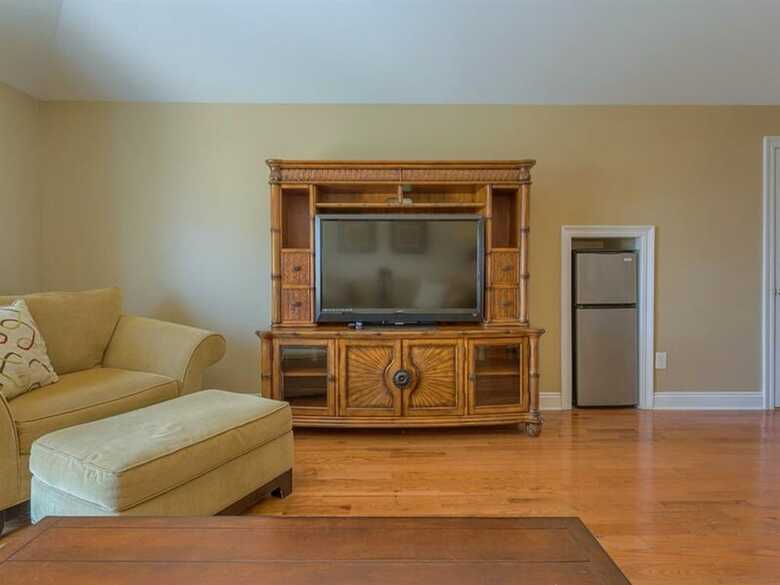 Beach Estate East By Meyer Vacation Rentals
