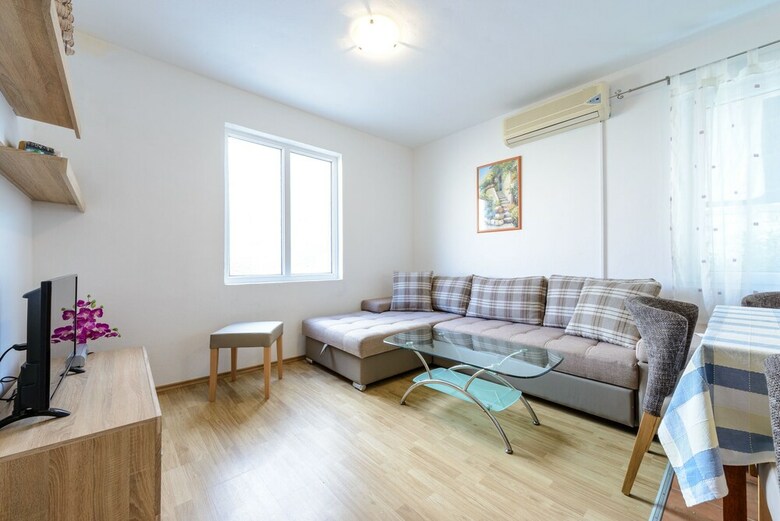 Apartments Aida