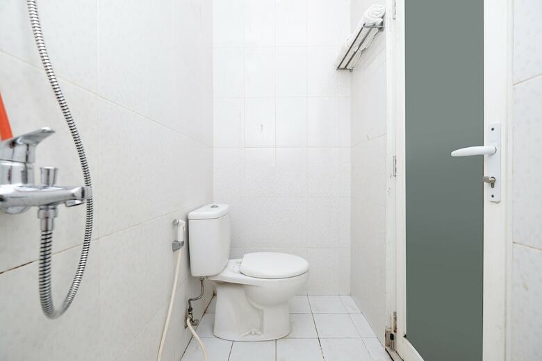 Hostal Oyo 2028 Wisma Jepara