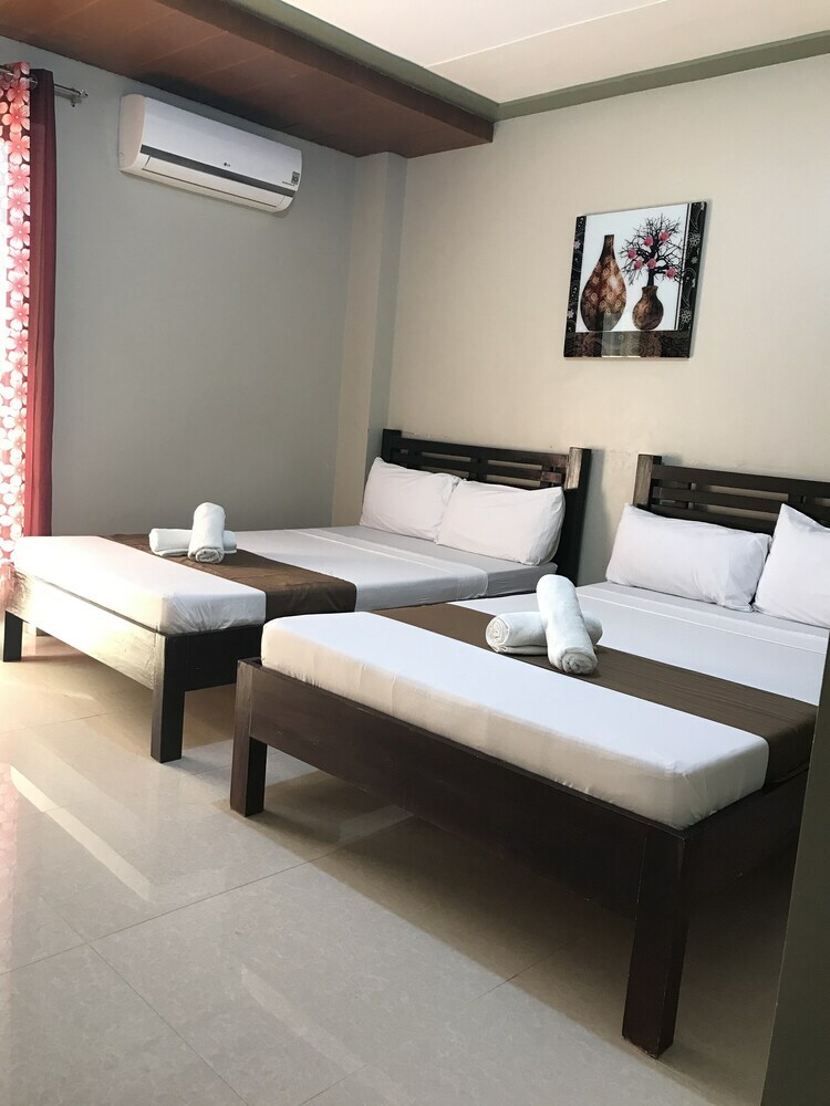 Island Groove Hotel And Restaurant