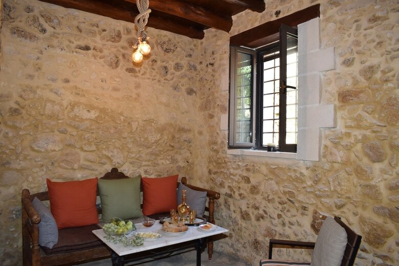 Apartamentos Vasili's House