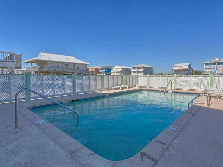 Shells West By Meyer Vacation Rentals