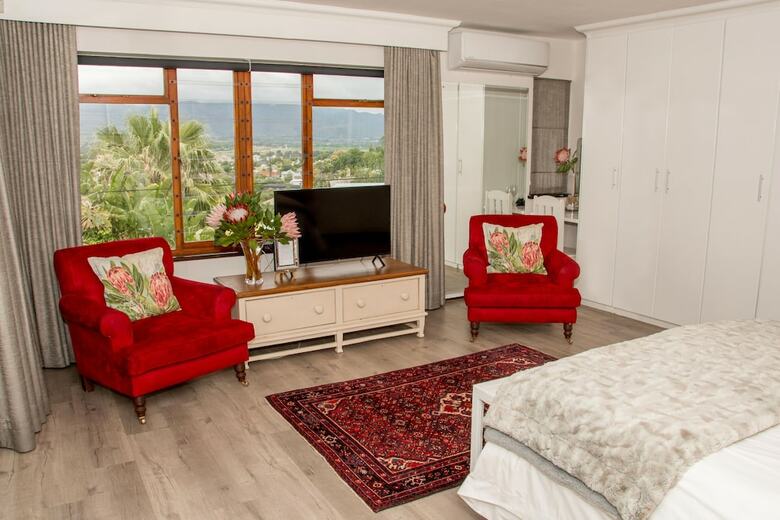 Hotel Beds At Paarl