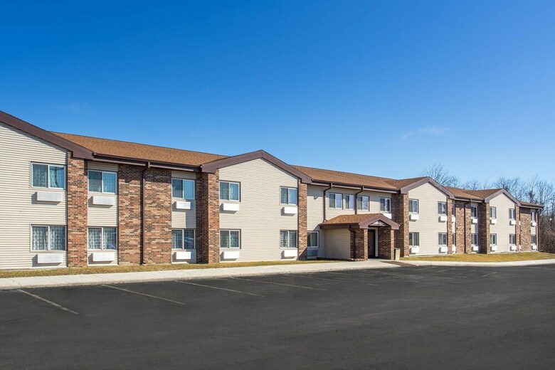 Hotel Baymont By Wyndham Joliet