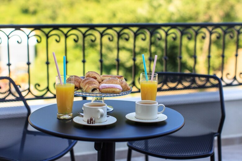 Avanti Hotel & Spa