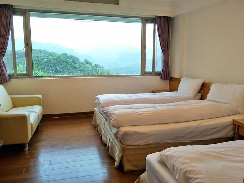 Hotel Fuhsing Youth Activity Center