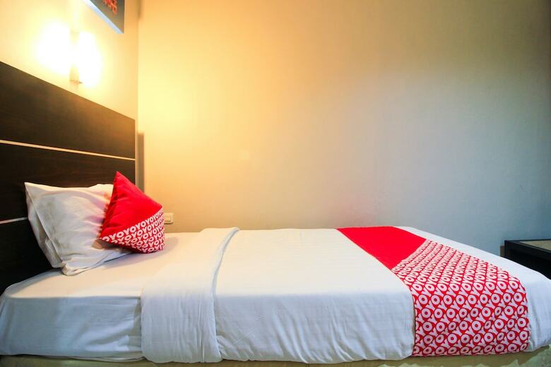 Oyo 1729 I-shine Hotel