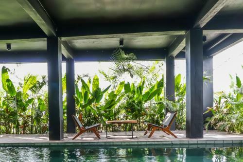 Hotel Oyo 2136 Escotel Krisnantara
