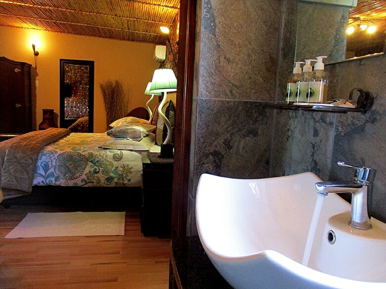 Bed & Breakfast Valley Bushveld Country Lodge