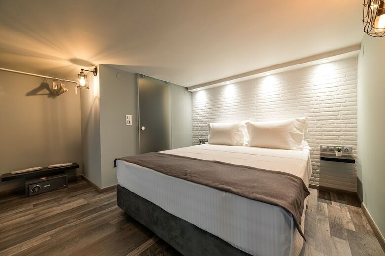 Bed & Breakfast Oinoelia Luxury Suites & Residence