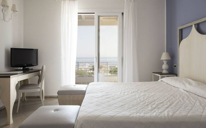 Hotel Mea - Aeolian Charme