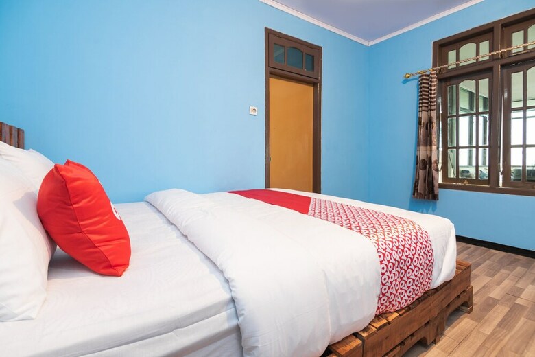 Hotel Oyo 1852 Intan Bromo Homestay