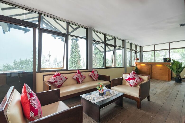 Hotel Oyo 1852 Intan Bromo Homestay