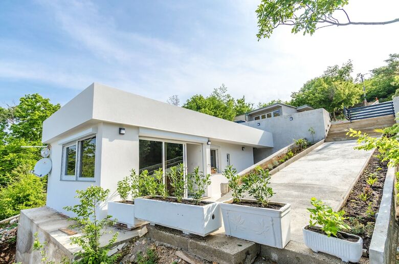 Apartamentos Holiday House Linda