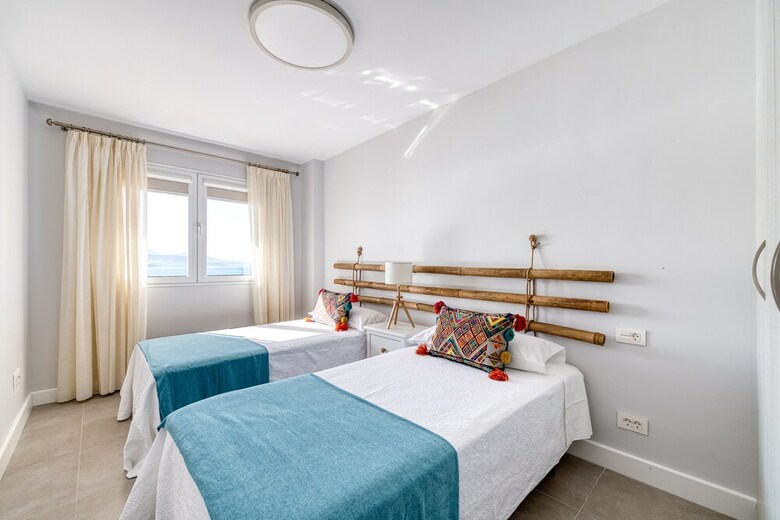 Bright Beachfront Apartment