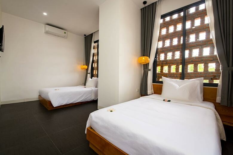 Hotel The 1993 Homestay