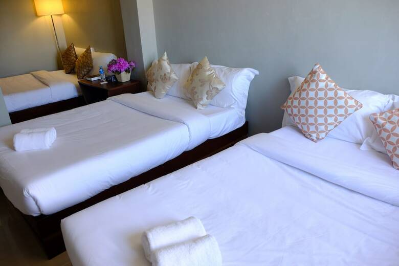 Hotel Pacific Waves Inn Annex
