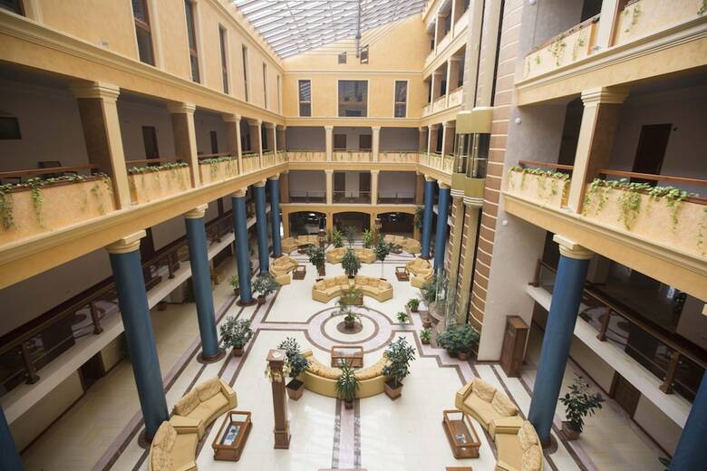 Hotel Russia