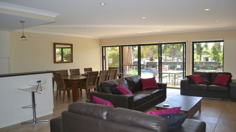 Villa Elsinor Townhouse 7 Mulwala