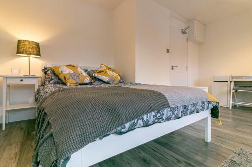 Hostal Denby Lodge