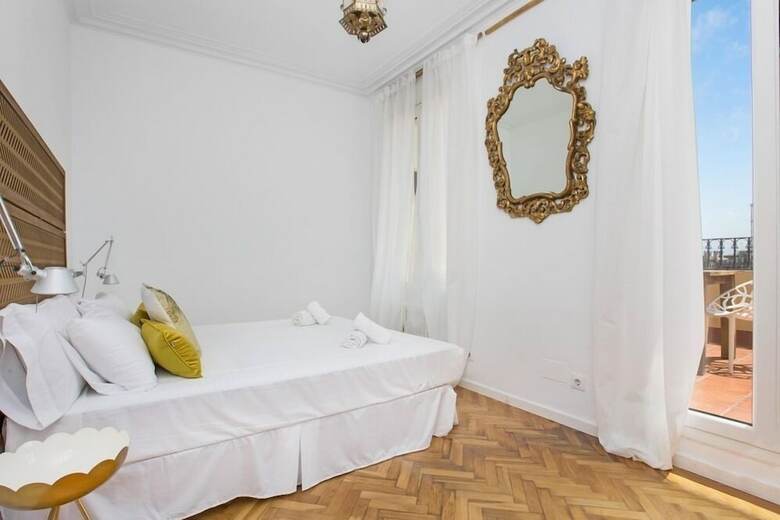 Apartamentos Stay U-nique Roger de Lluria