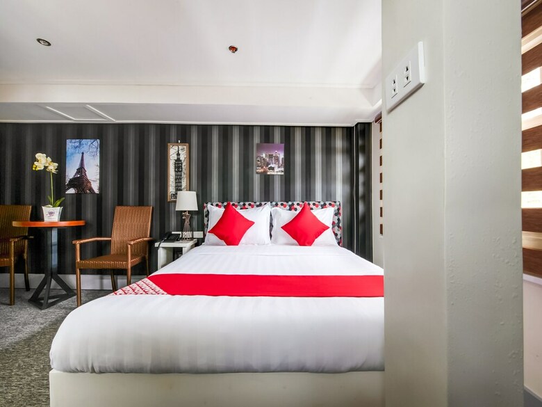 Hotel Oyo 492 Sunset View Ridge Residences