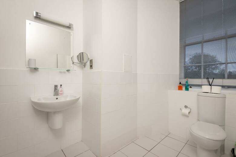 Majestic Apartment In Elie House