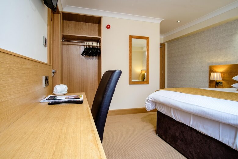 The Victoria Hotel