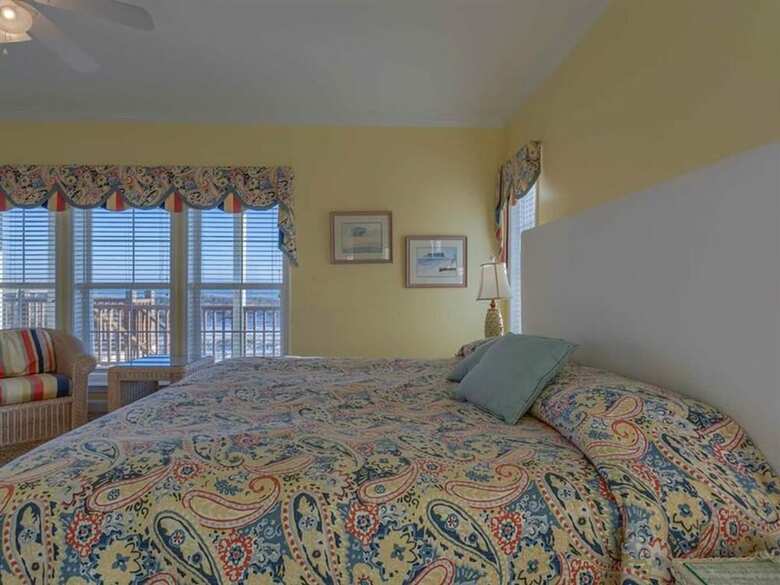 Sea Spray By Meyer Vacation Rentals